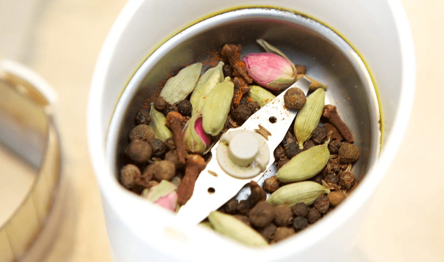 Can You Grind Spices With A Coffee Grinder? - Coffee Hit